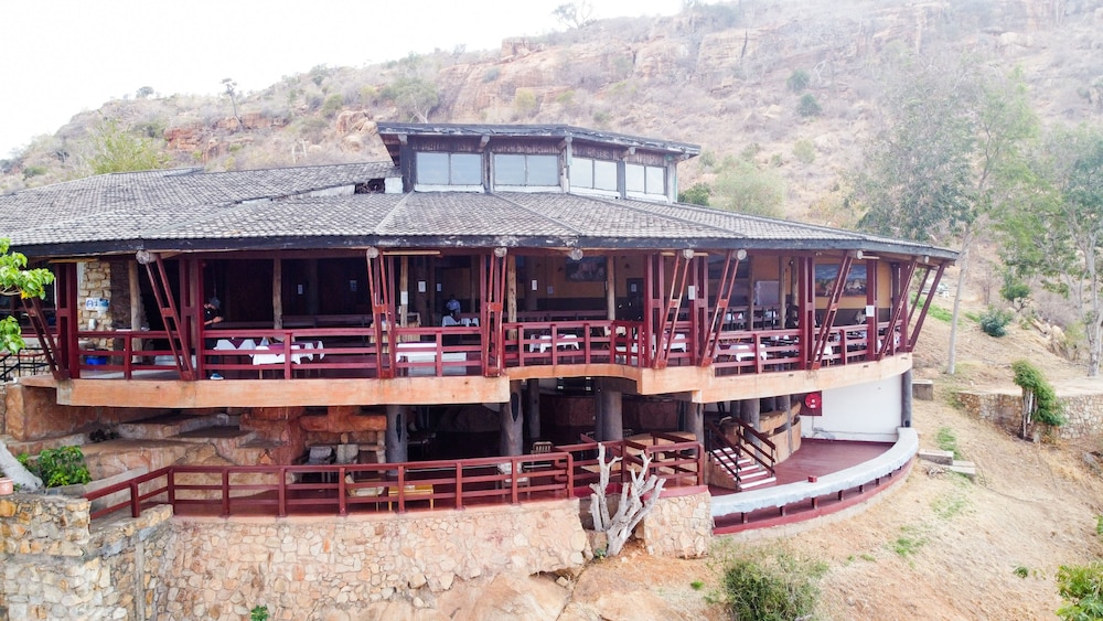 Voi Safari Lodge