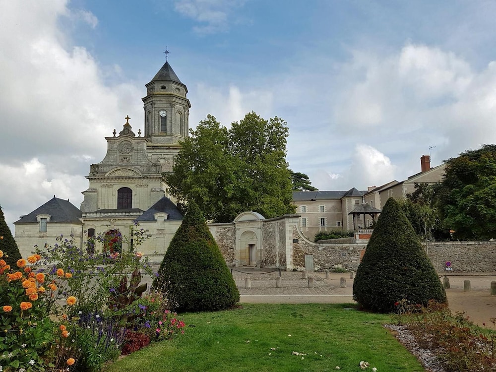 Photo 33