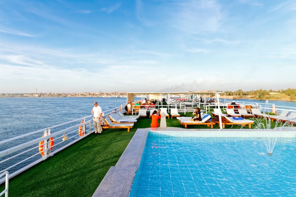 Nile Cruise Voyager every Friday from Aswan 3 nights and every Monday from Luxor 4 nights
