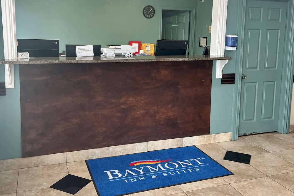 Baymont by Wyndham Willow Park view 2