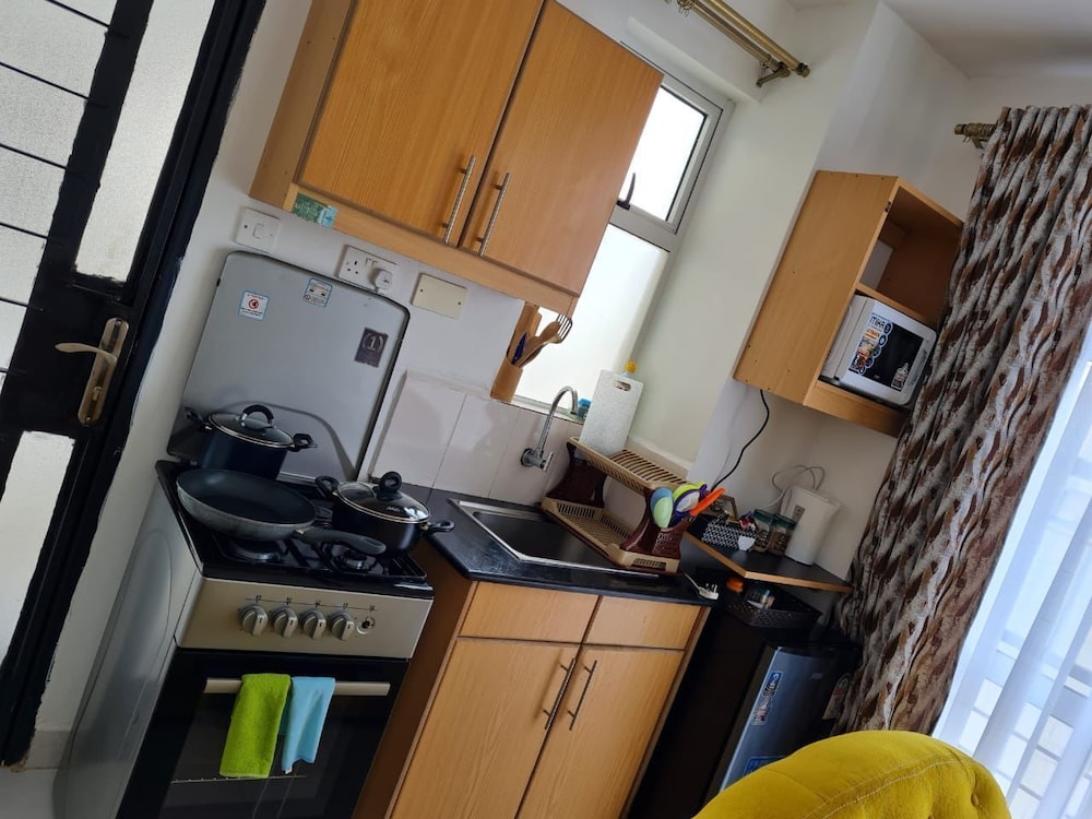 Racecourse Gardens Apartments