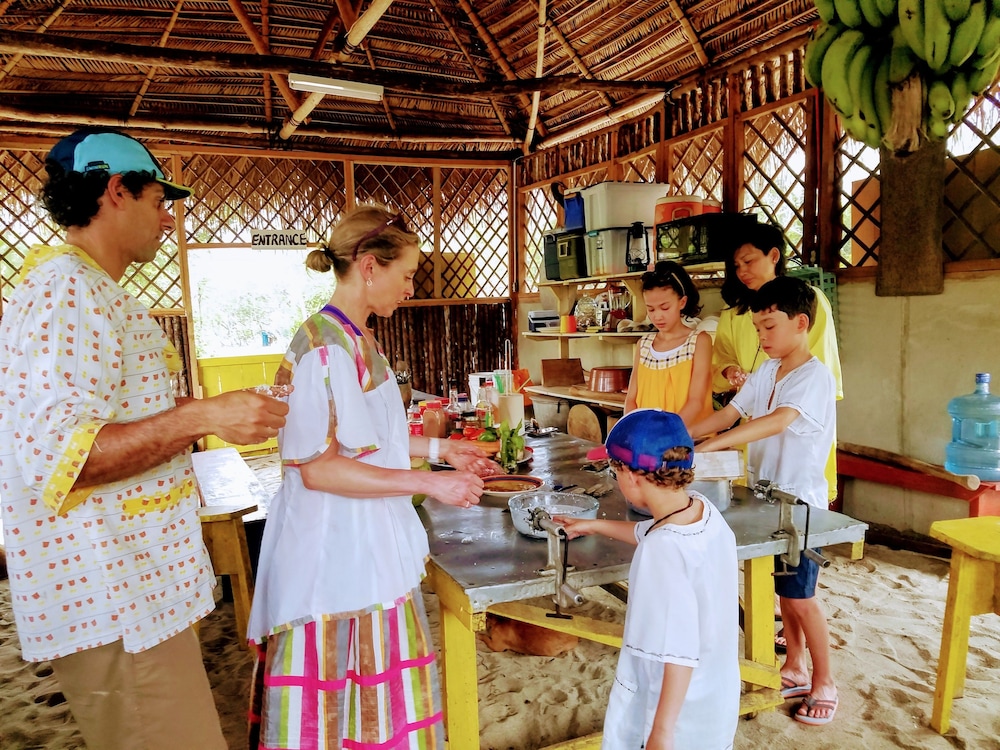 Palmento Grove Eco Cultural & Fishing Lodge