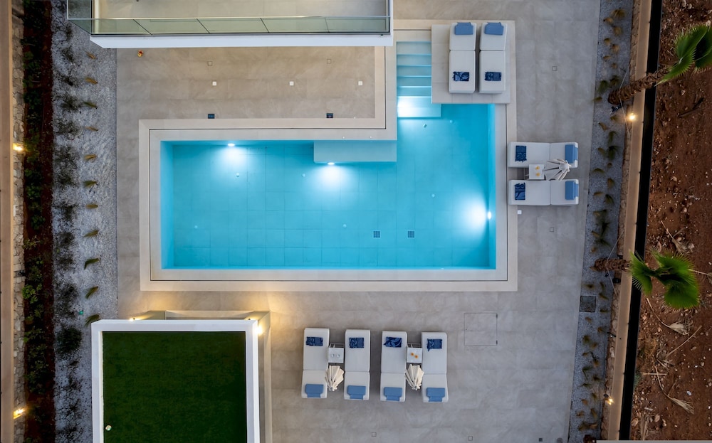 Divel Luxury Villas - Villa Ervin by Estia
