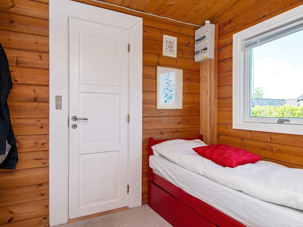 6 Person Holiday Home in Ronde view 4