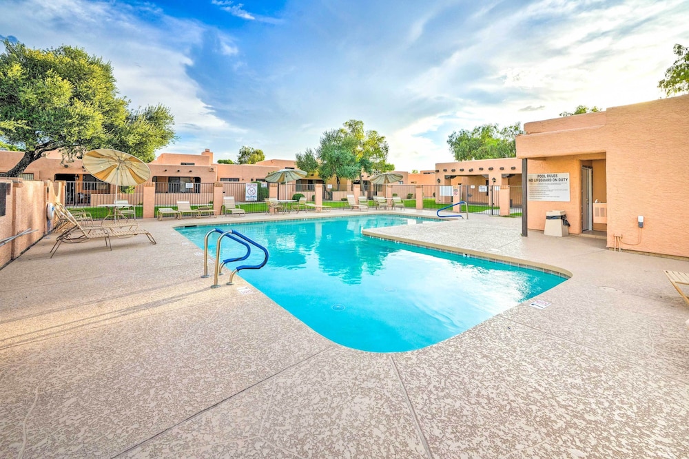 Peoria Oasis w/ Resort Amenities, 2 Mi to Downtown