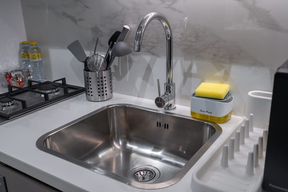 Homey Studio Apartment Perfect for 2 at Azizi Riviera 46