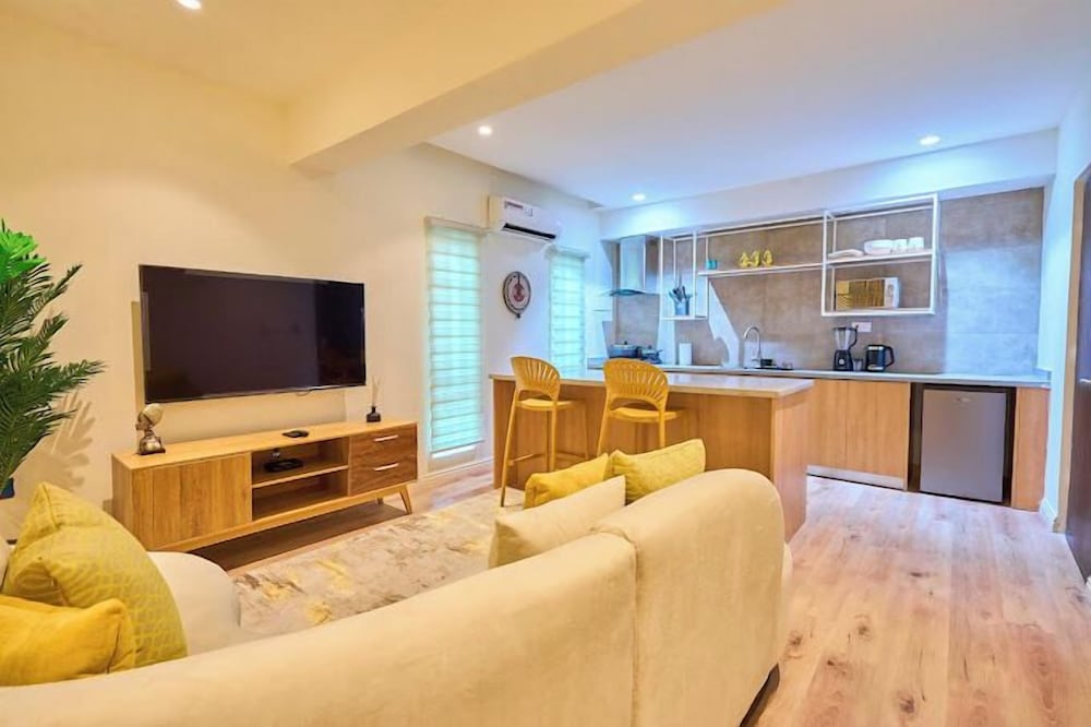 Haven Home Apartment and Suites