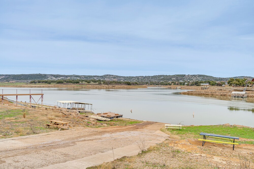 Chic Burnet Home on Lake Buchanan w/ 2 Fireplaces! - Property Image 42