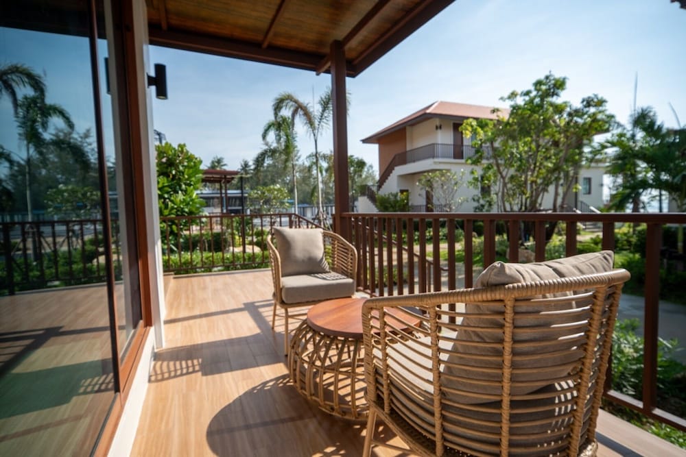 Natural Beach Resort