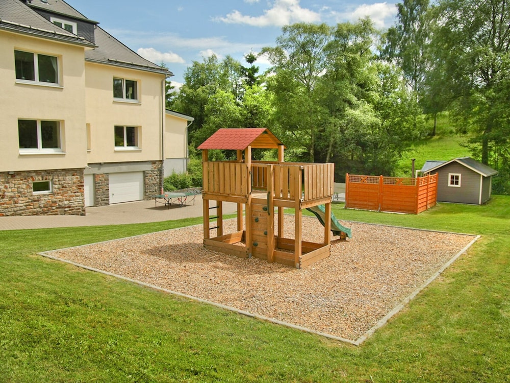 Large Apartment in the Beautiful Sauerland With Garden, Patio and Sauna