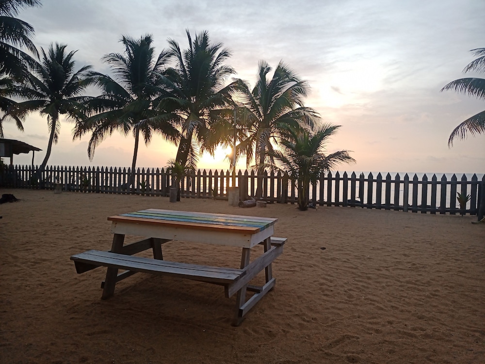 Belize Vacations - Pal's on the Beach - A Gold Standard Hotel - Property Image 45