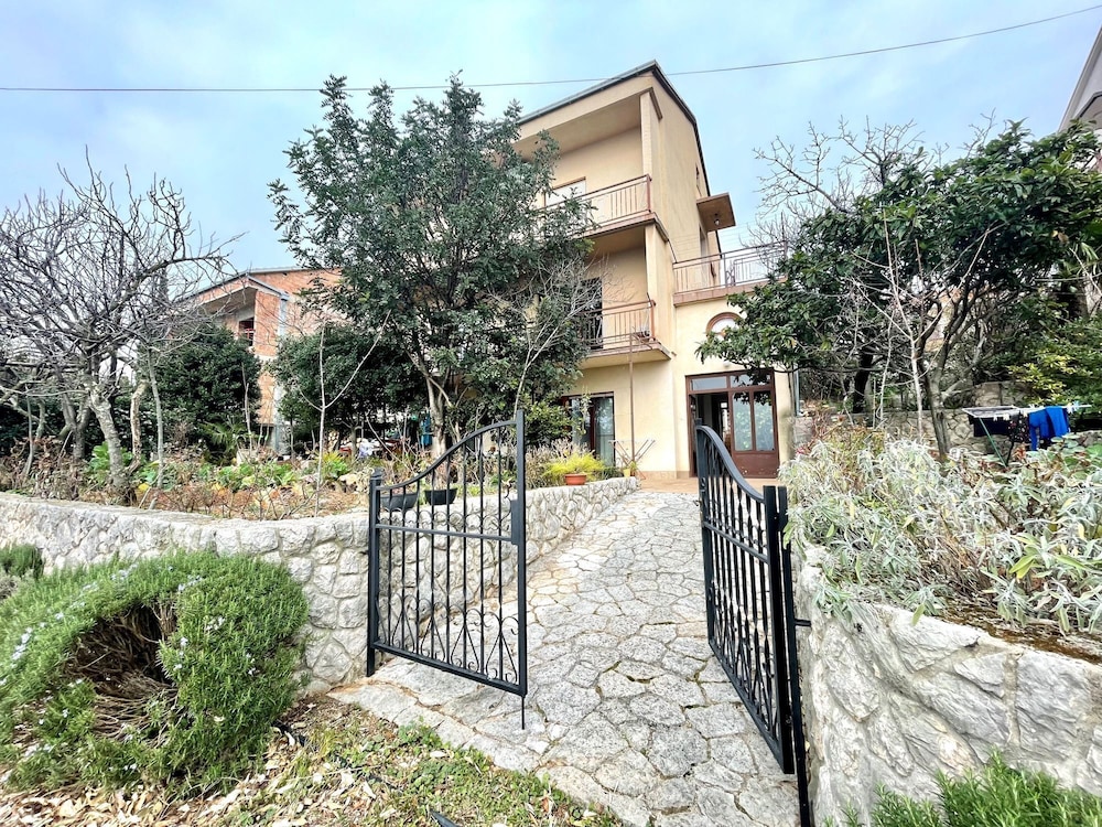 Apartment Niro 2