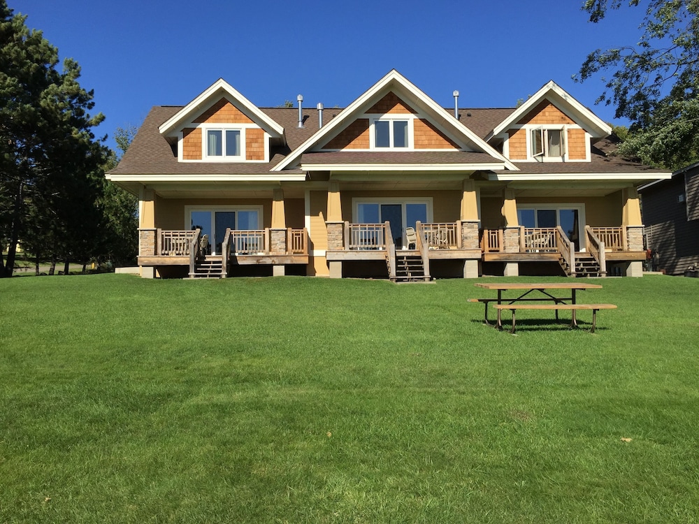 Kavanaugh's Sylvan Lake Resort