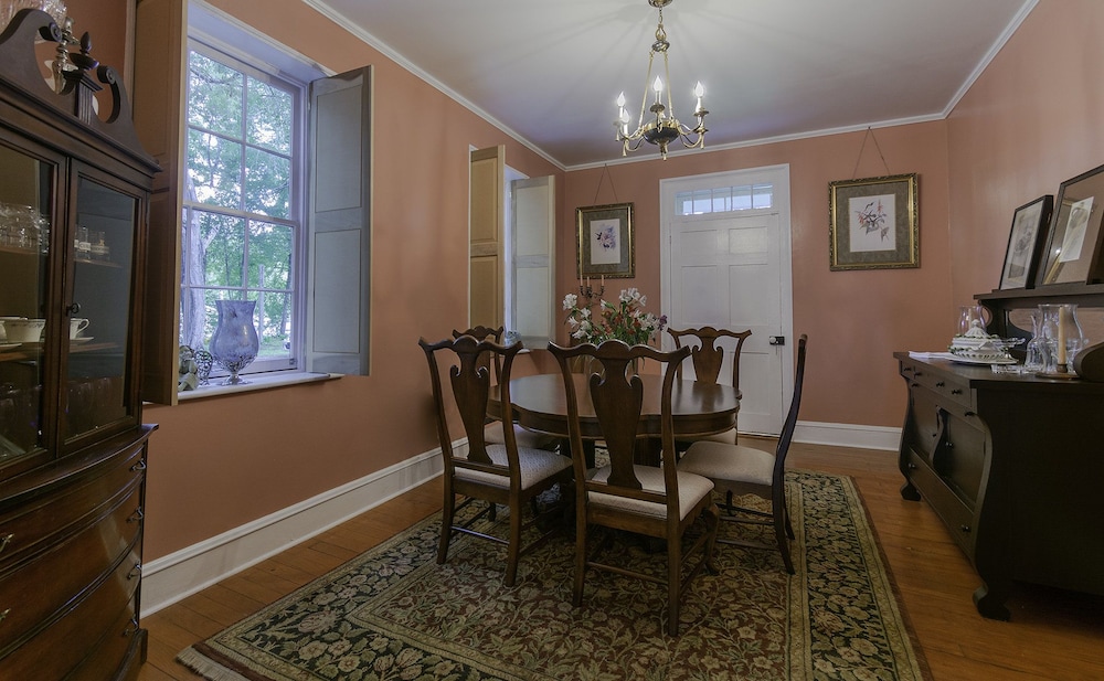 Natchez Vacations - Concord Quarters - Property Image 8