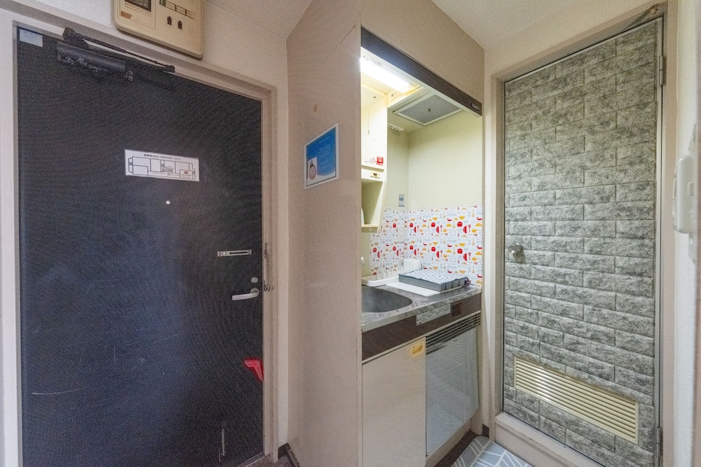 Namba West 5 connecting room