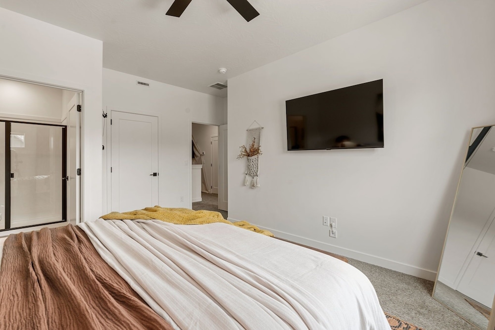Red Haven 4 Bedroom Home