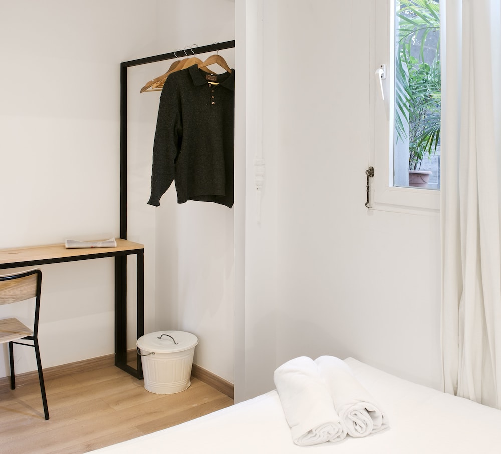 The Central House Barcelona Gracia - Hostel