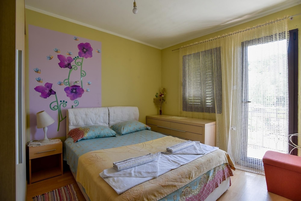 Sea View Villa w Terrace 10 Min to Beach in Budva view 5