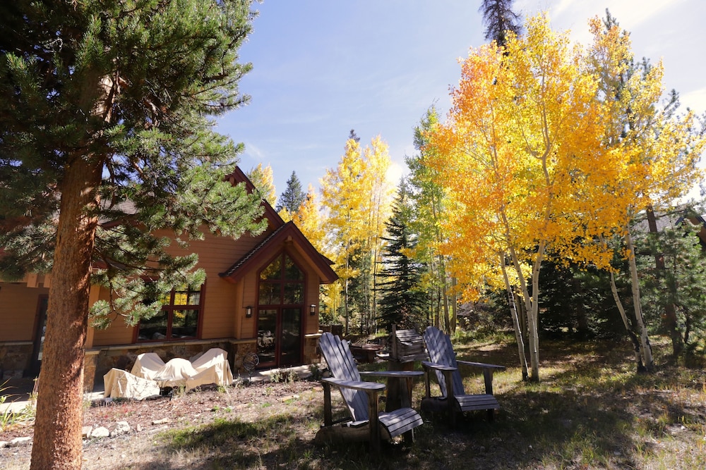 Peakside Escape 178 3 Bedroom Home