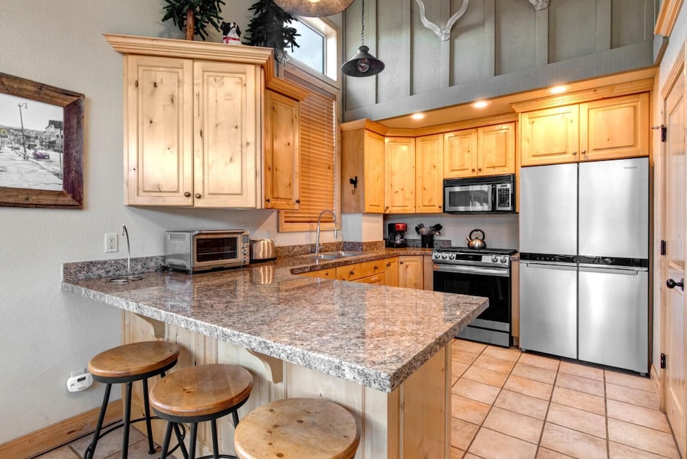 Park City KBM Resorts Walk To Park City Mountain Resort 2 Units, 7 Bedrooms Ml-1919