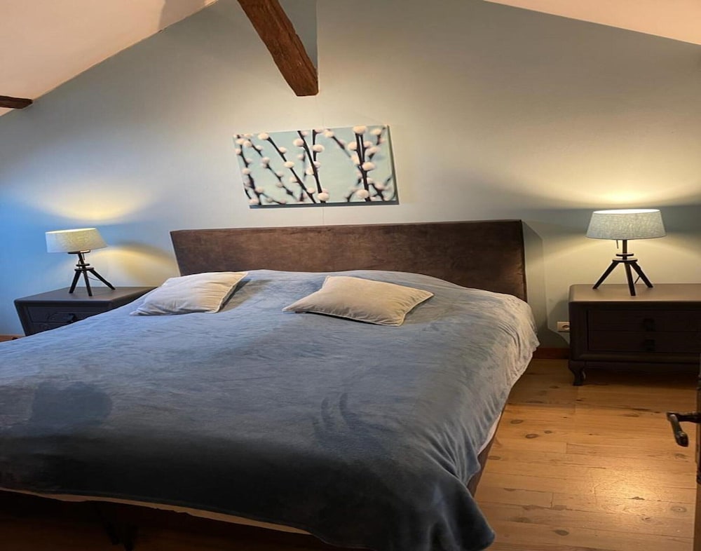 Estate in Pyrenees With Pool and Golf Nearby