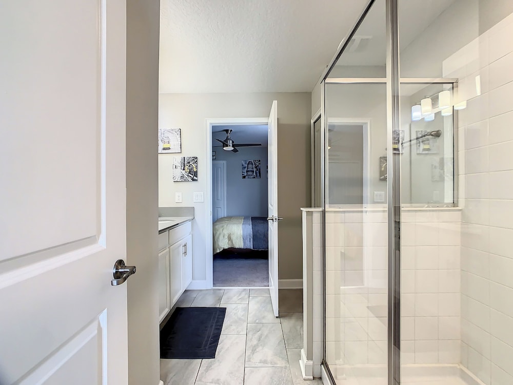 Family Villa Themed Rooms Near Disney