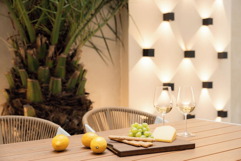 FOS Premium Apartments by halu