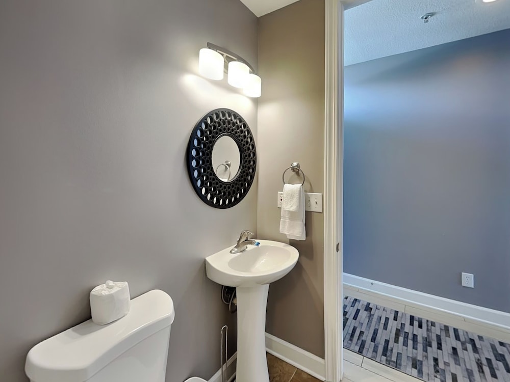 Regency Isle #908 by Southern Vacation Rentals