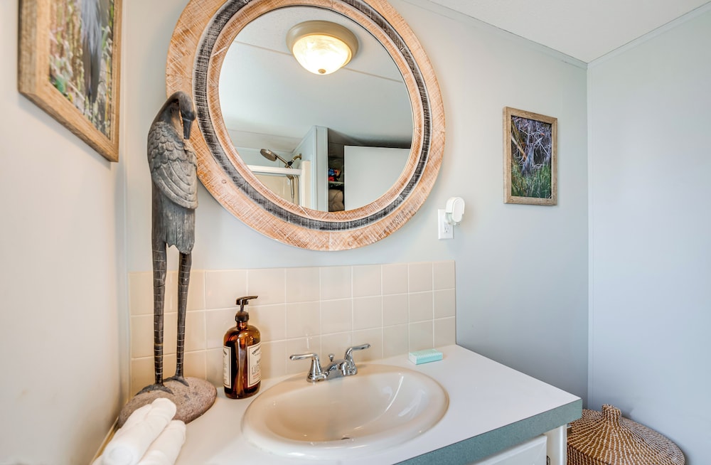 Day Trip to Disney: Lush Home w/ Outdoor Spaces!