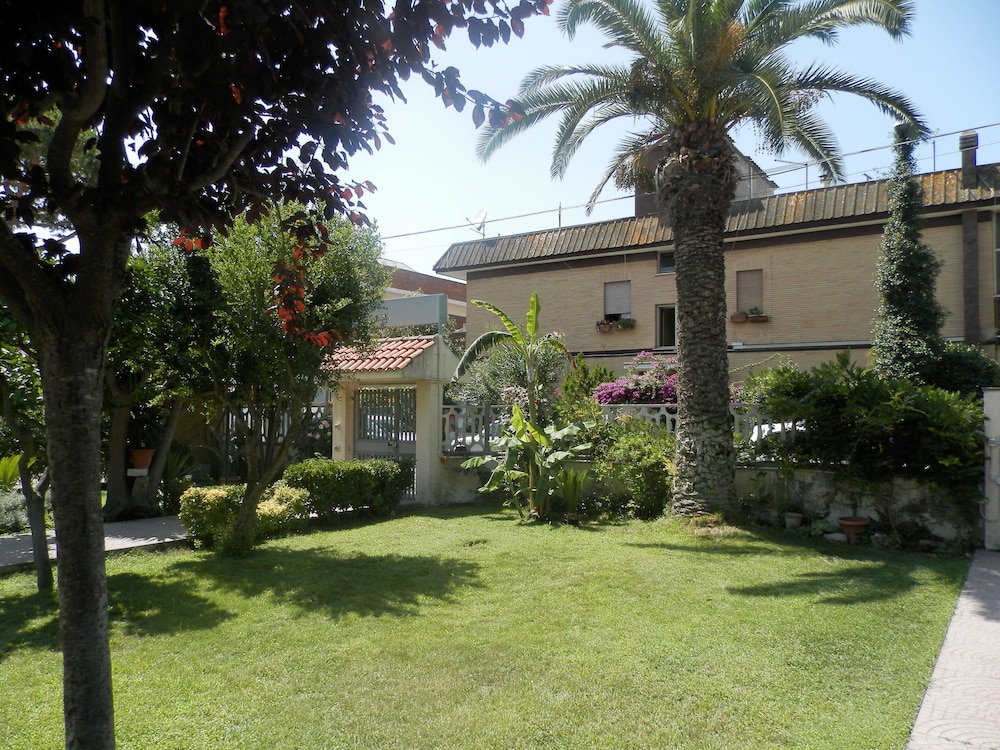 Photo 30