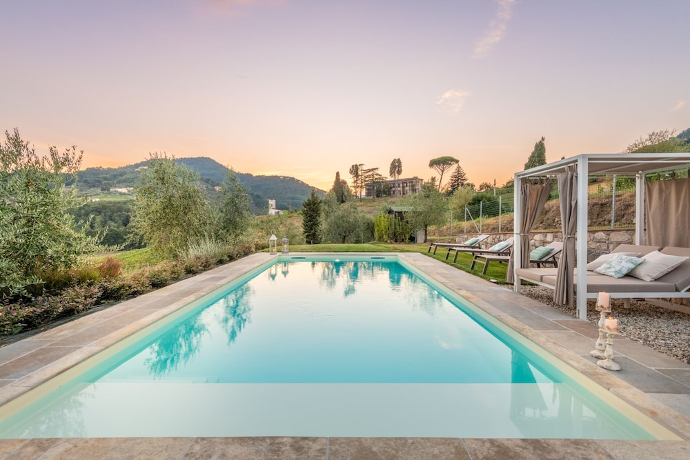 Valle del Sole Winery Farmhouse