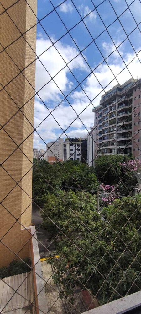 3 quartos na Savassi próximo a SKEMA