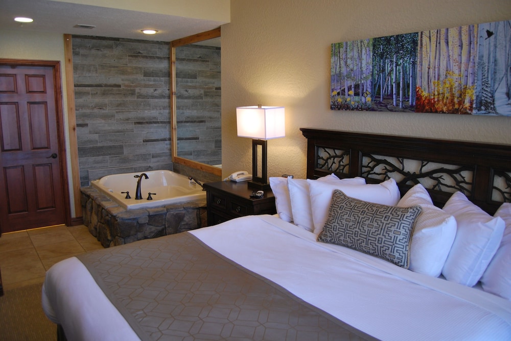 White Pines 1-BD at Westgate - Cloud 9