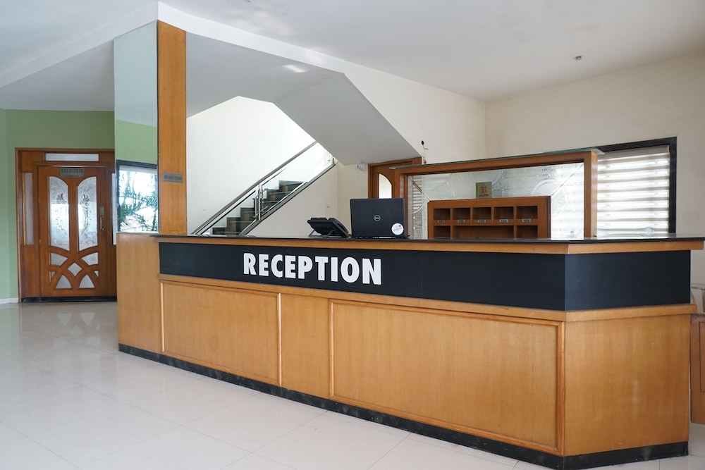 OYO 24487 Hotel Raj Regency view 3