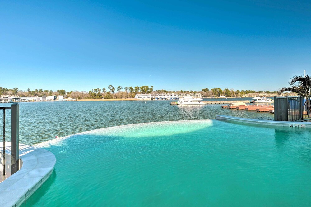Lakeside Montgomery Condo Near Boat Rental! view 3