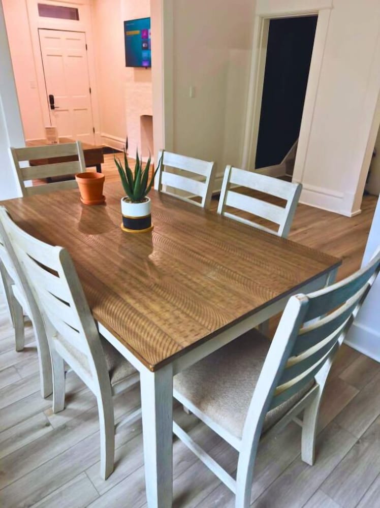 Jungle House Boutique Residences – Downtown Columbus & Short North