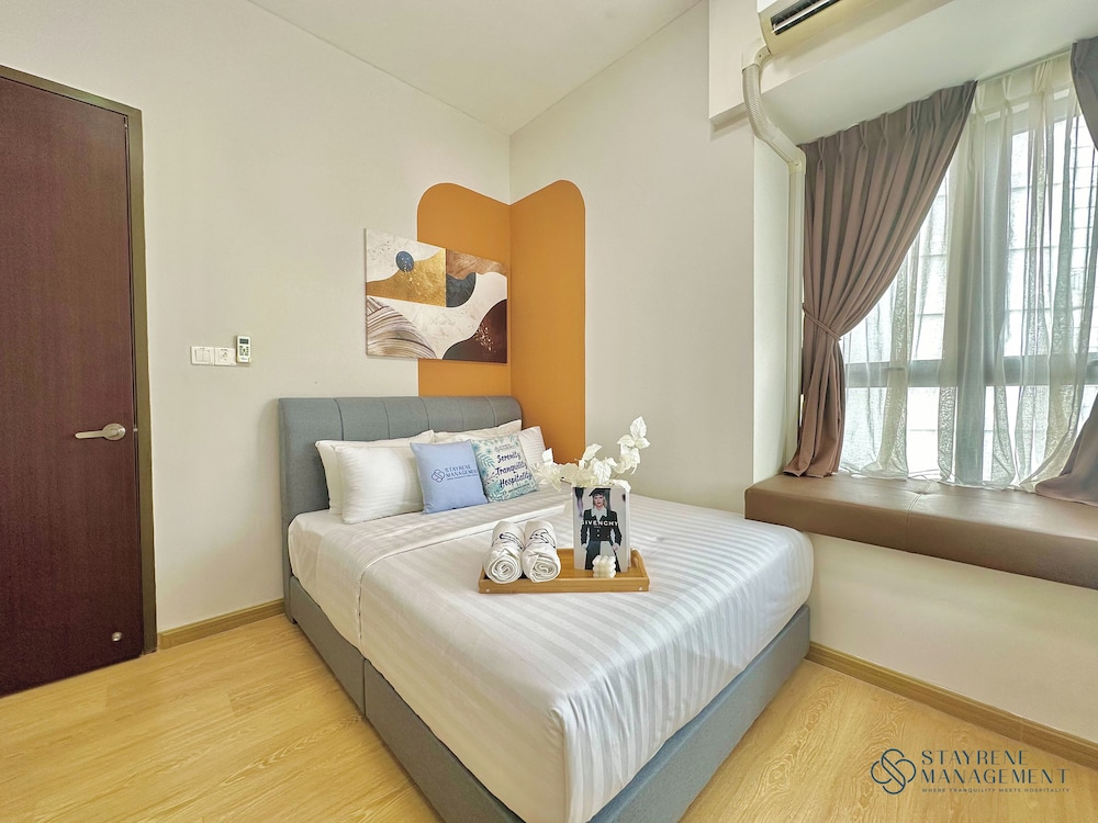 Country Garden Danga Bay Sea View Homestay by Stayrene