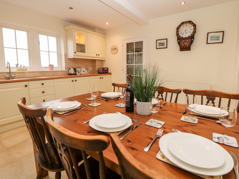 Lower Cowden Farm