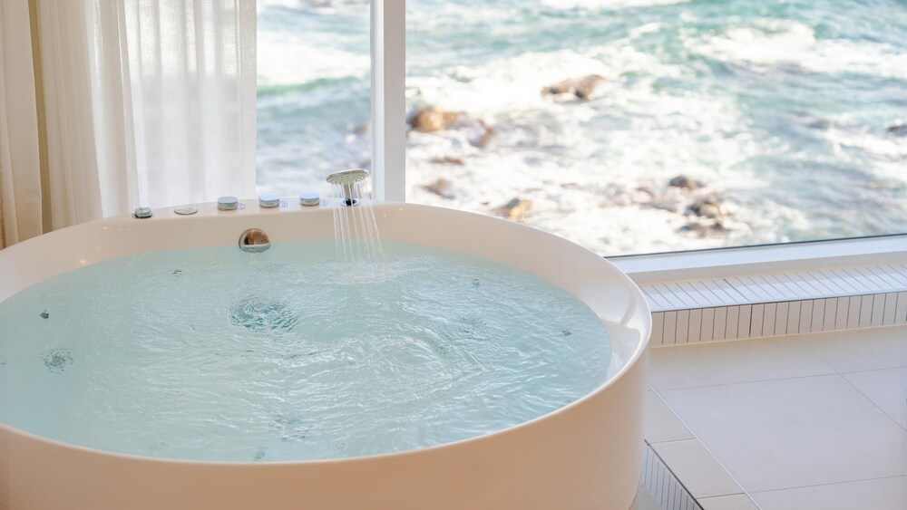 Donghae Badadam Ocean View Spa Pool Vill