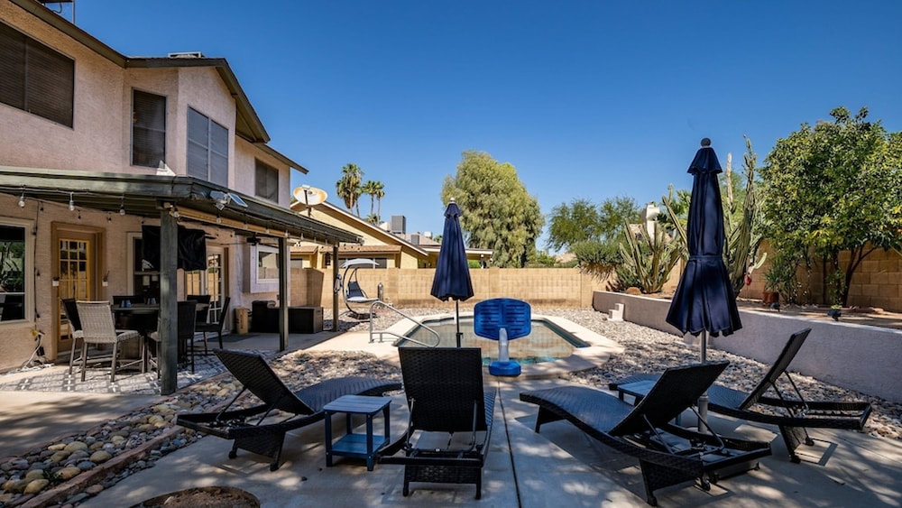 North Phoenix 4 Bdrm Vacation Home W/pool & Games!