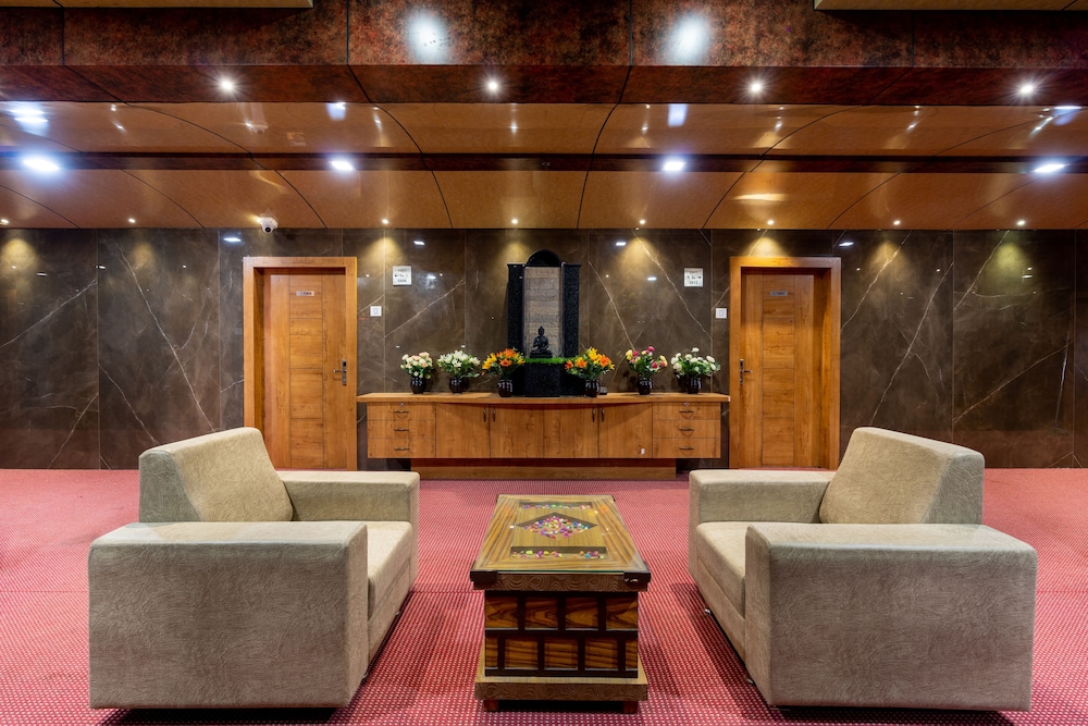 Hotel Aman Palace by ShriGo Hotels view 2