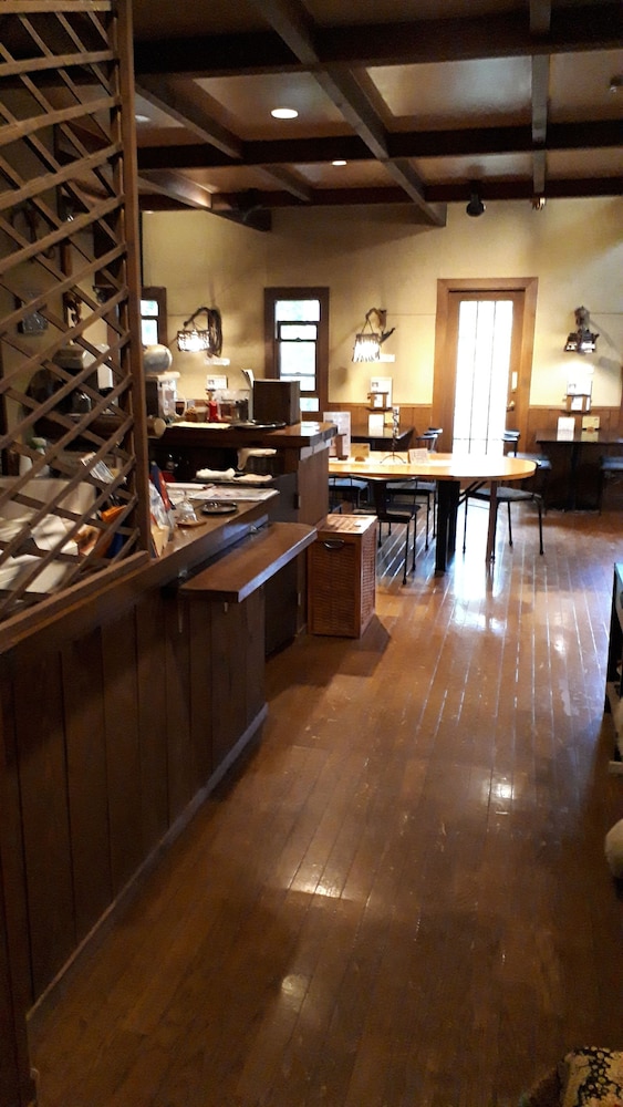 Pension & Restaurant Bistare Kana