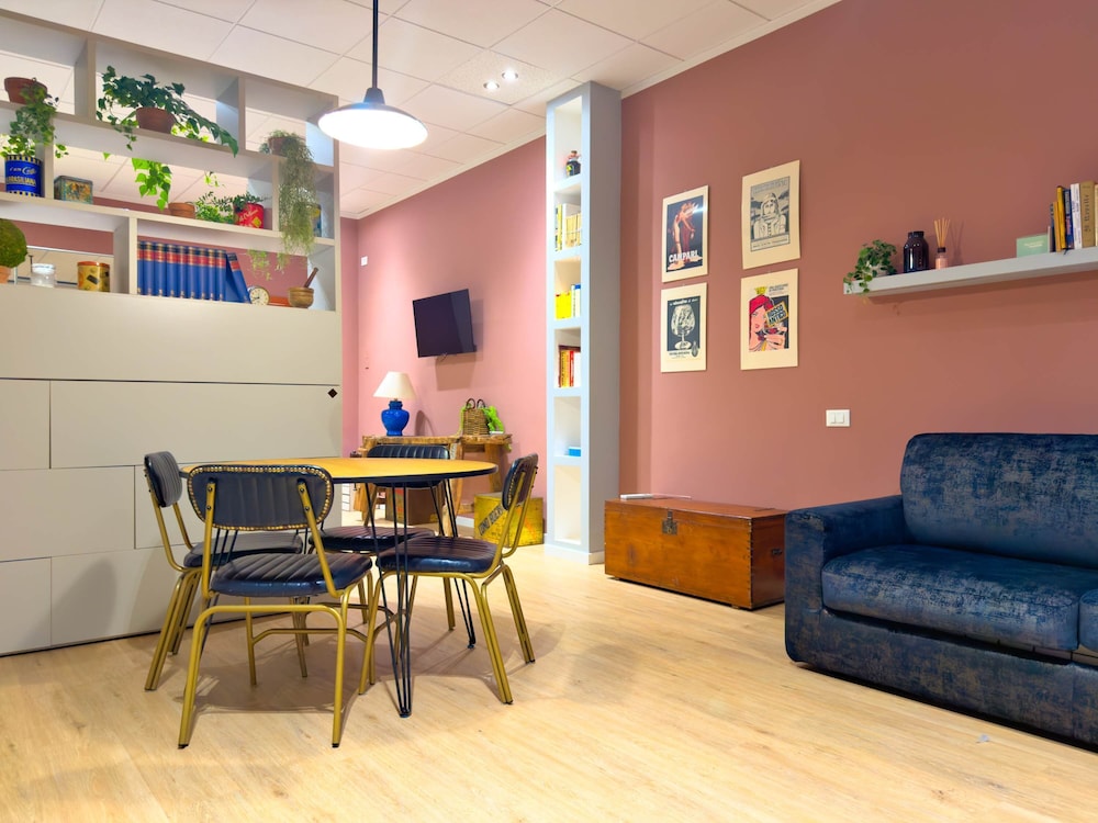 Loft Enrico Modern City pad in Historic Bologna