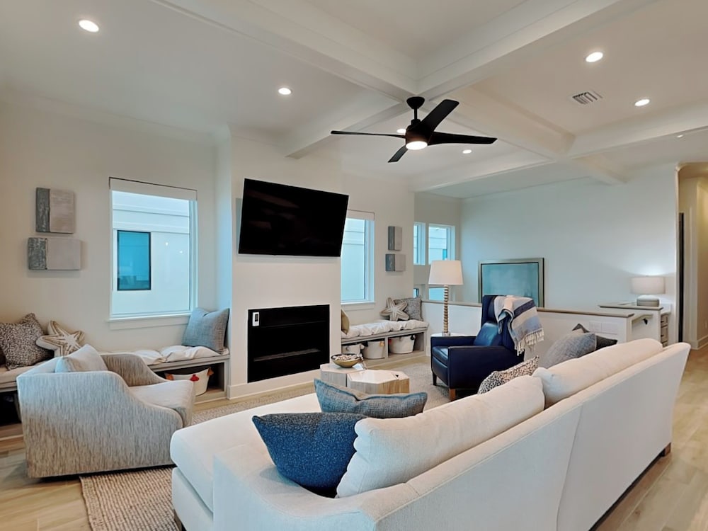 Viviana #10 by Southern Vacation Rentals