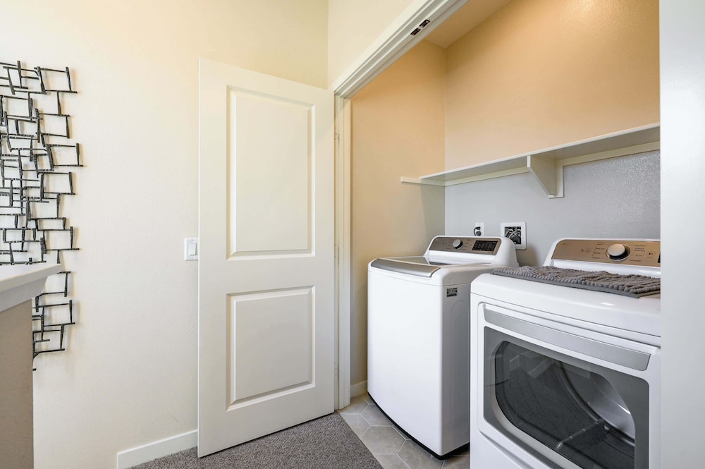 Designer 3BR El Monte Retreat Near Dtla Pasadena