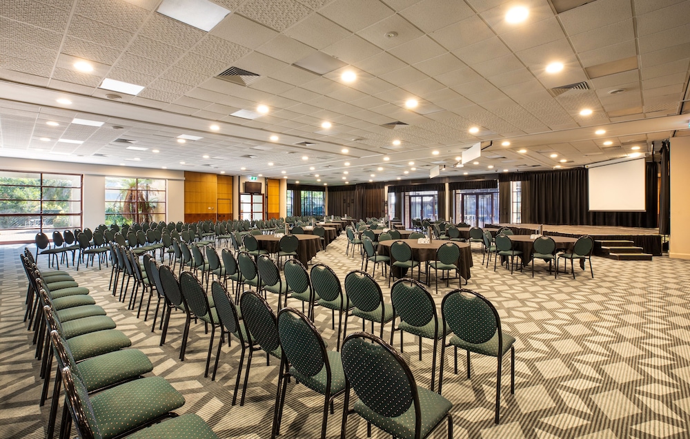 meeting & event spaces