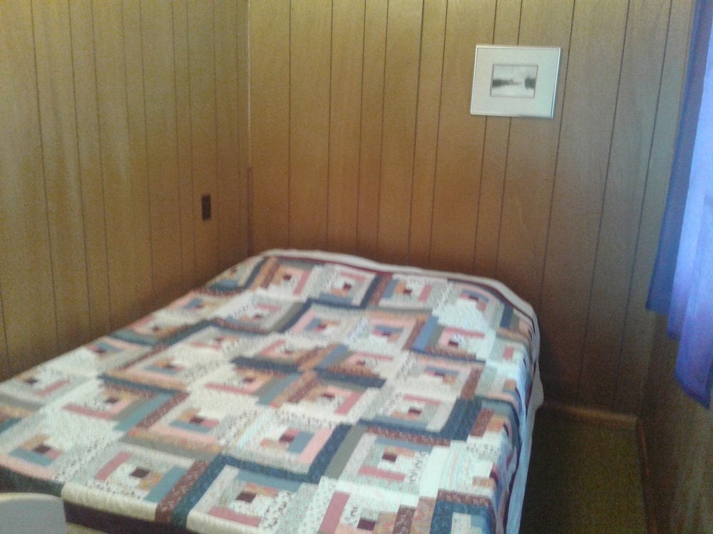 Minnehaha Camp Resort