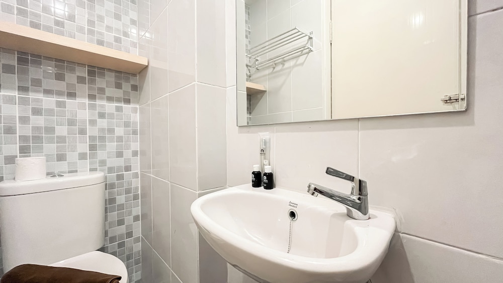 Comfy And Best Deal Studio Apartment Tokyo Riverside Pik 2