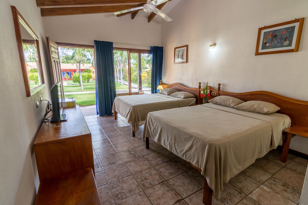 Guanacaste Lodge