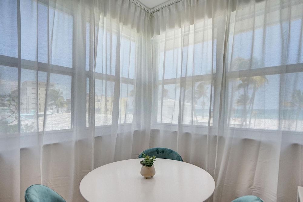 Marine Villas 8 in Hollywood